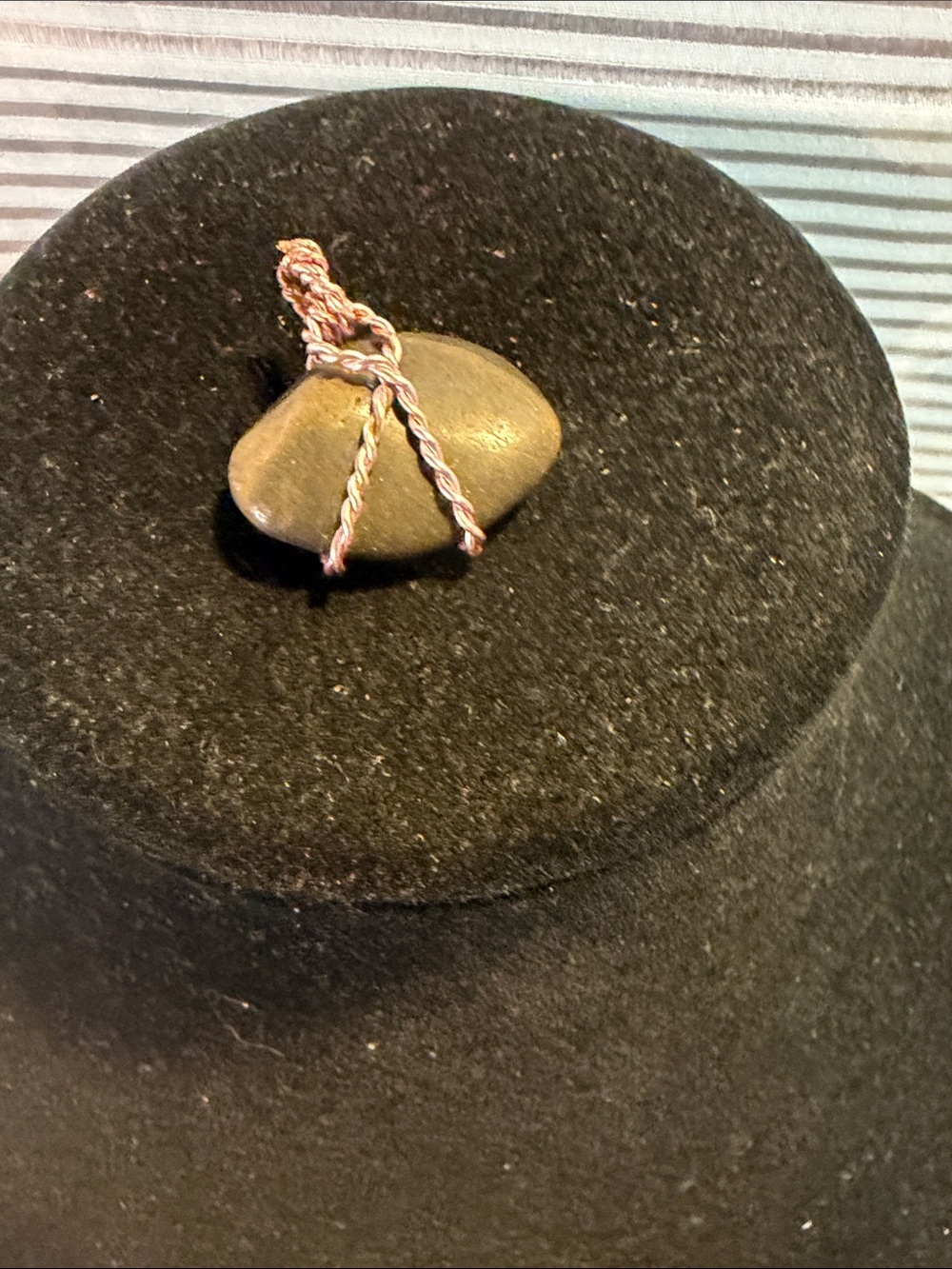 Source Unknown Pink and Gold Twisted Rope Pendant Necklace